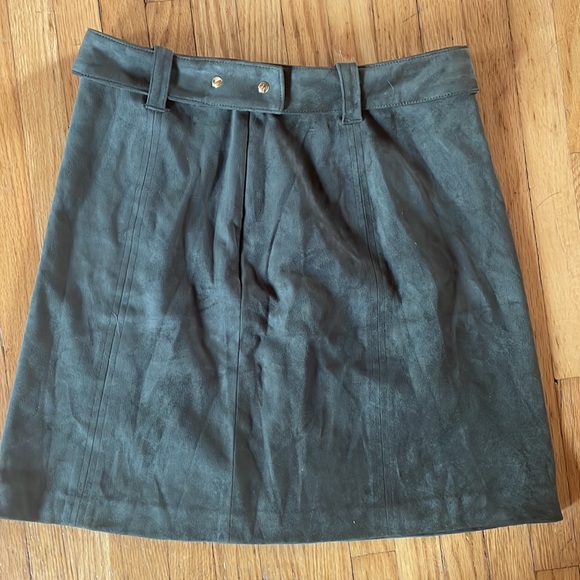 Olive green suede mini skirt, mid thighs, H&M size 8. - Picture 3 of 5